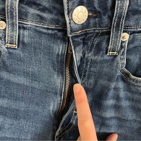 AMO Willa Slim Flare Jeans in Grateful - Picture 6 of 11